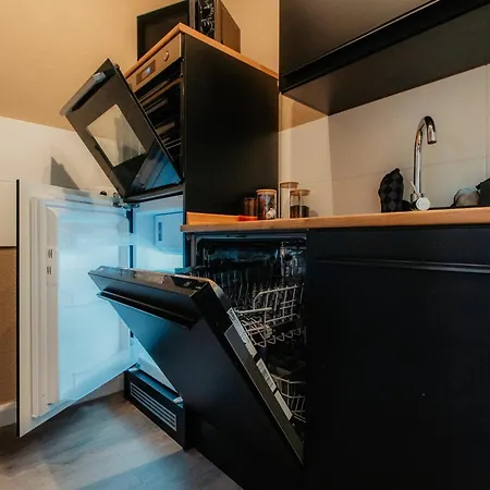 Luga Homes - Karli Appartement *